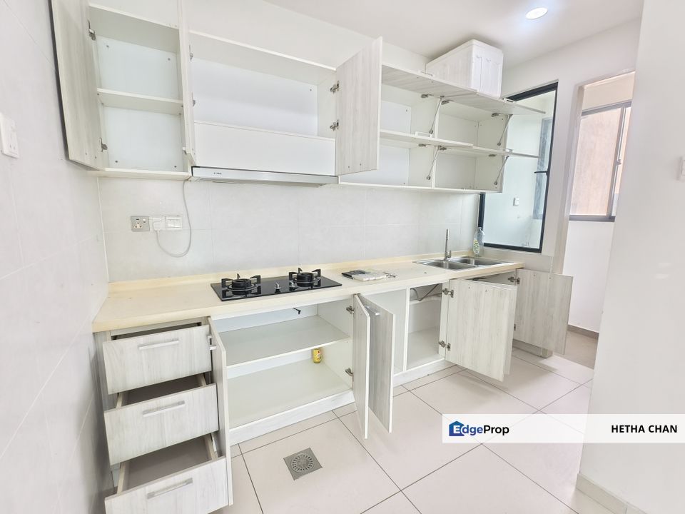 City Of Green Condominium For Sale & For Rent Partially Furnished, Selangor, Seri Kembangan