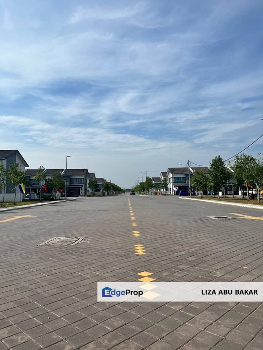 Kita Bayu Cybersouth Townhouse For Sale [BALCONY], Selangor, Dengkil