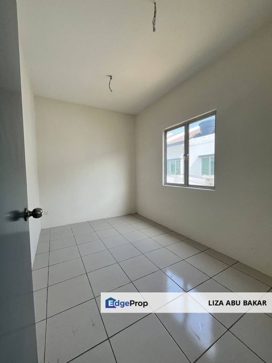 Kita Bayu Cybersouth Townhouse For Sale [BALCONY], Selangor, Dengkil