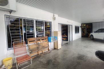 Muar Bakri @ Single Storey Semi-D For Sales