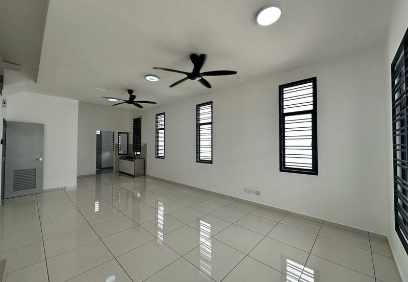 Crest @ Austin Sapphire