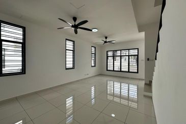 Crest @ Austin Sapphire