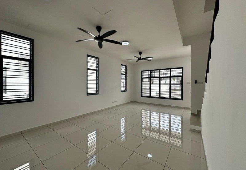 Crest @ Austin Sapphire