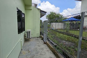 Jalan Bukit Kempas @ Taman Bukit Kempas  Double Storey Terrace House Corner 
