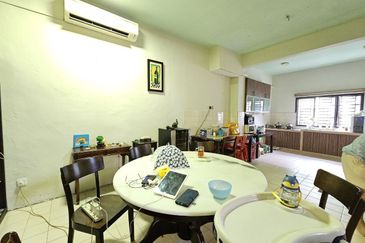 Jalan Bukit Kempas @ Taman Bukit Kempas  Double Storey Terrace House Corner 