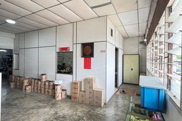 Desa Jaya 2 Storey Factory
