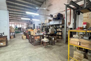 Desa Jaya 2 Storey Factory