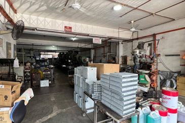 Desa Jaya 2 Storey Factory