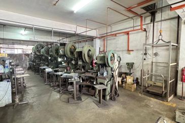 Desa Jaya 2 Storey Factory