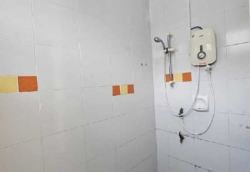 Corner Desa Terbau Terrace House for rent