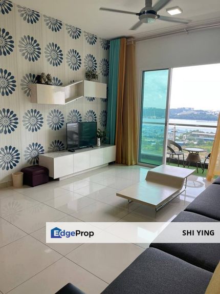 Skysuite 3+1bedroom Walking Distance CIQ , 2 Car Parking, Johor, Johor Bahru