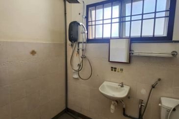 Villa Krystal, Bandar Selesa Jaya