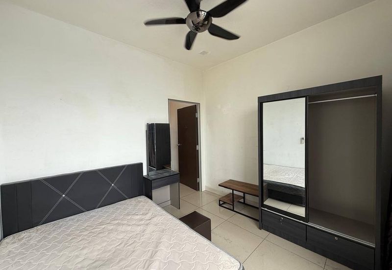 Dedaun Hijau (Greenfield Regency)