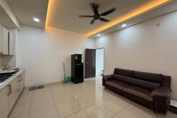 Dedaun Hijau (Greenfield Regency)