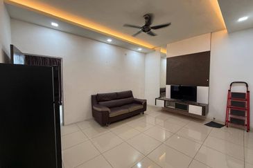 Dedaun Hijau (Greenfield Regency)