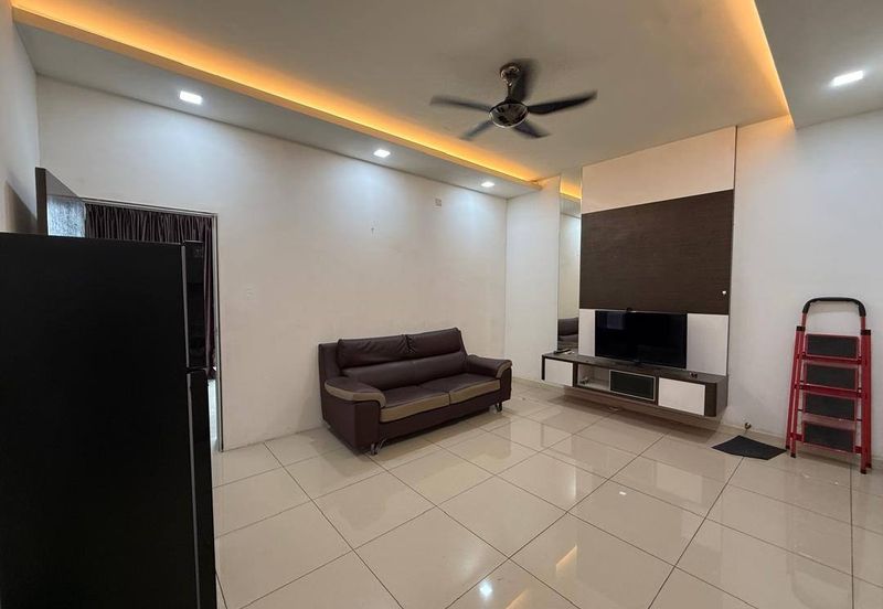 Dedaun Hijau (Greenfield Regency)