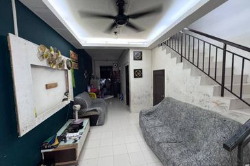 Clover @ Bandar Putra