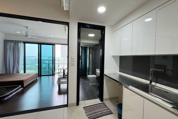 Almas Suites @ Puteri Harbour