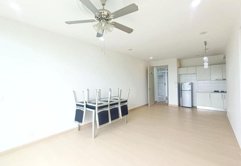 Dedaun Hijau (Greenfield Regency)