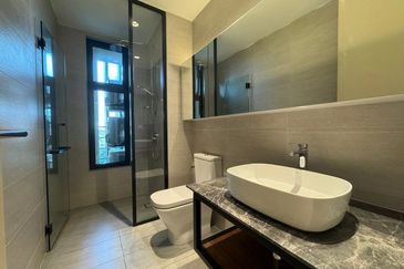 Residensi Solaris Parq