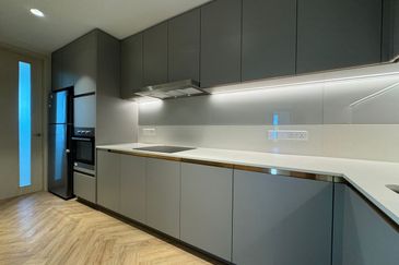 Residensi Solaris Parq