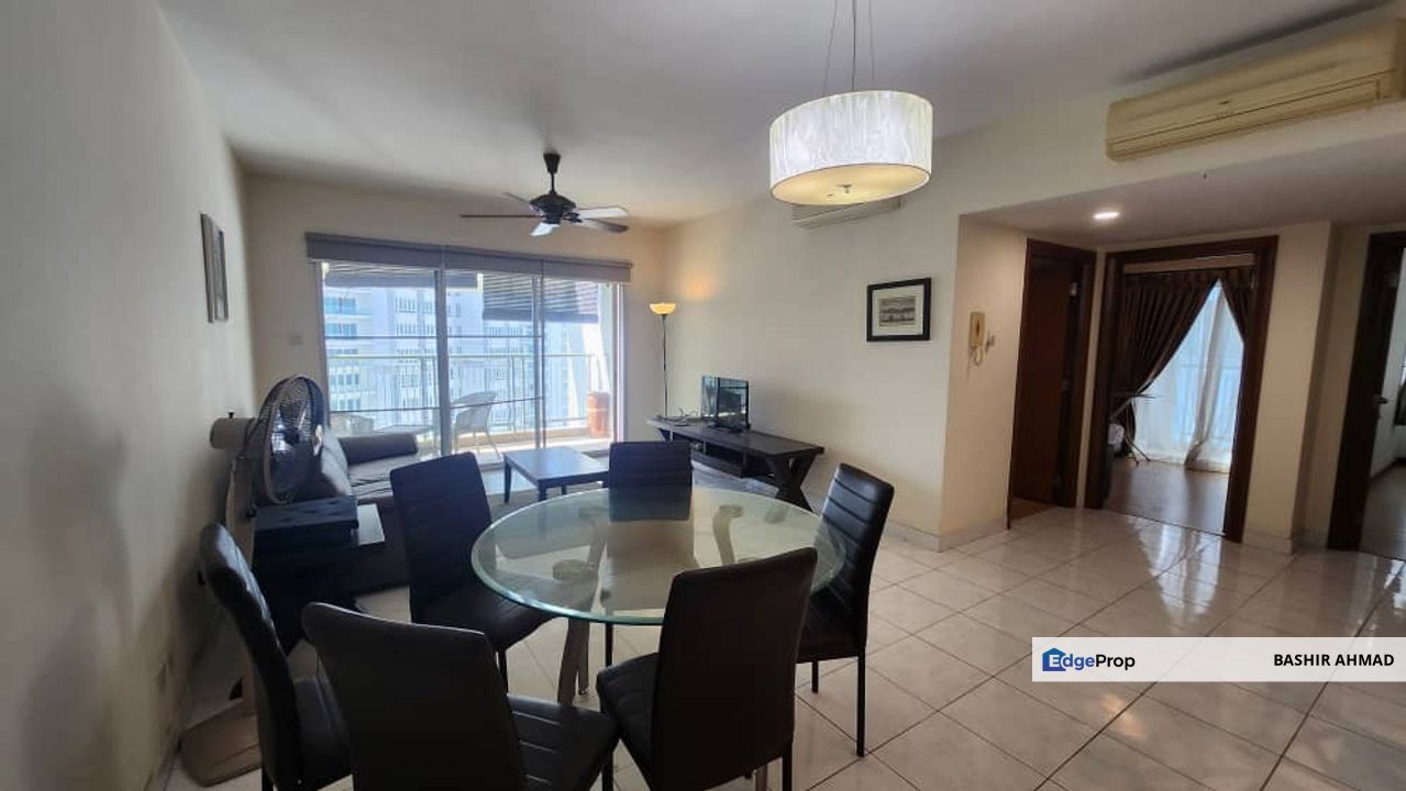 High floor condominium with 2 car parks for sale., Kuala Lumpur, Mont Kiara