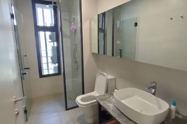 Residensi Solaris Parq