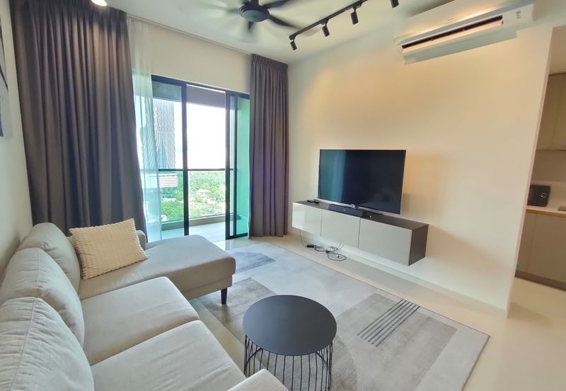 Residensi Solaris Parq