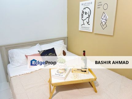 Balcony Room In Damansara! Walking Distance To MRT Mutiara Damansara, Selangor, Kota Damansara