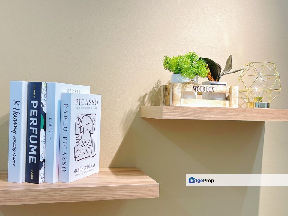 Premium Queen Room 7mins Walk To MRT! Same Line To Kwasa Damansara/Bukit Bintang/Trx, Selangor, Kota Damansara