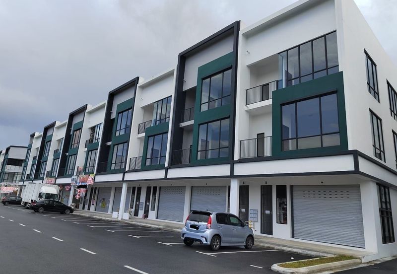 Crest @ Austin Emerald 2