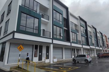 Crest @ Austin Emerald 2