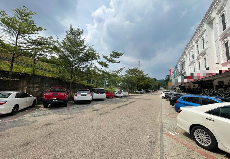 Taman Austin Heights