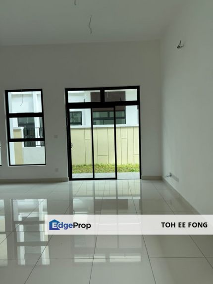Honeydale Residence @ Impian Emas 2 Storey Cluster House Original Bare Unit For Sale, Johor, Skudai