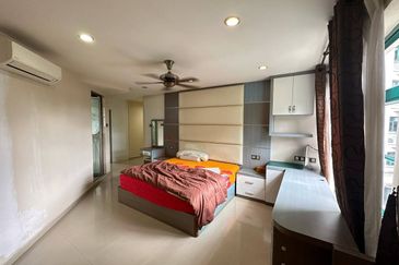 The Straits View, Bandar Baru Permas Jaya