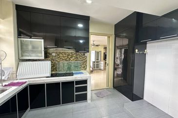 The Straits View, Bandar Baru Permas Jaya