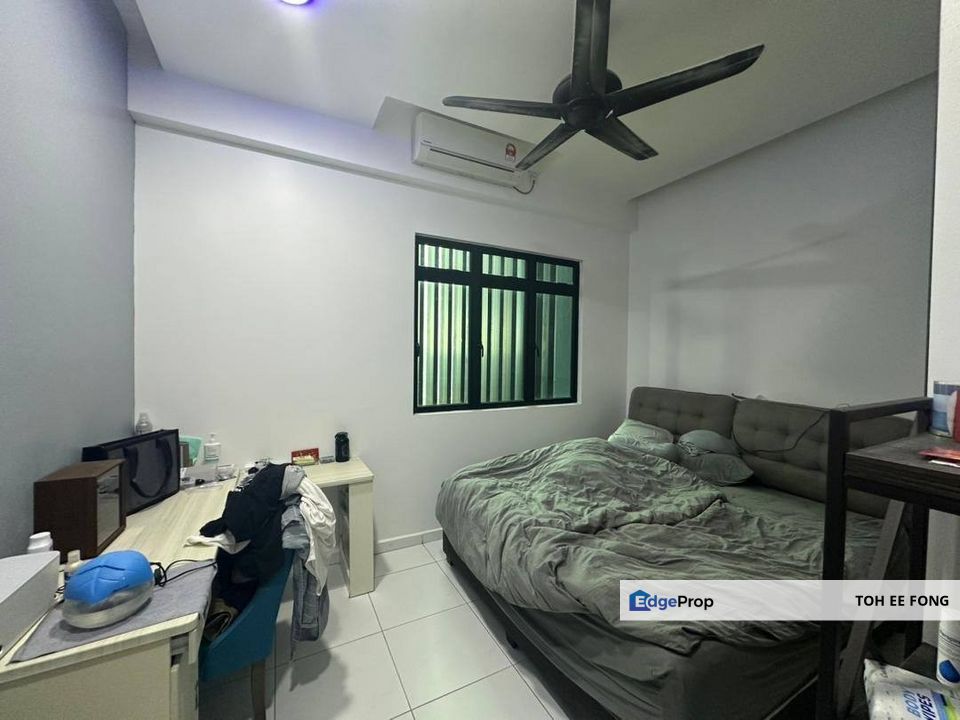 Sky Oasis Residence @ Mount Austin Fully Renovated & Furnished Unit For Sale, Johor, Johor Bahru