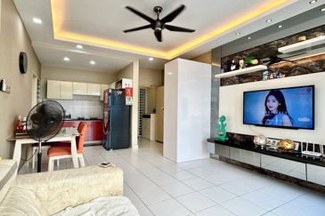 Seri Austin Luxury Apartment