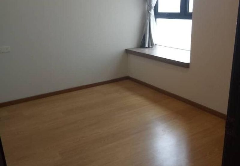 Baypoint @ Country Garden Danga Bay