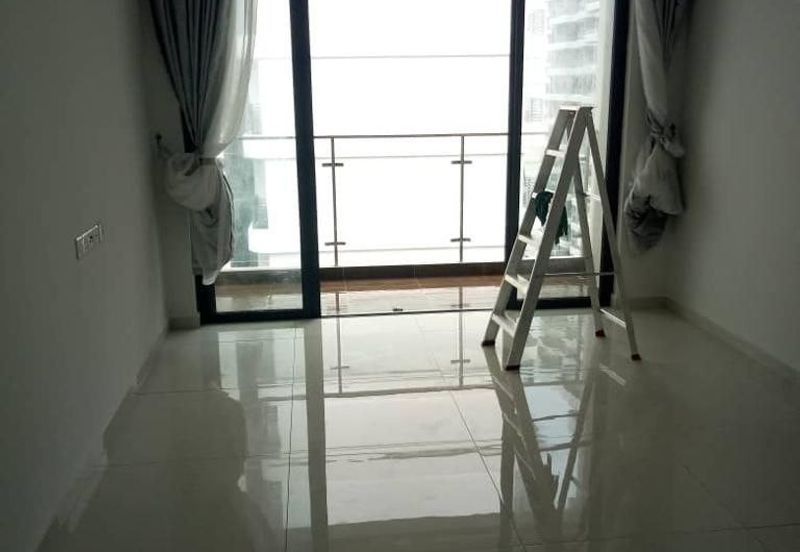 Baypoint @ Country Garden Danga Bay