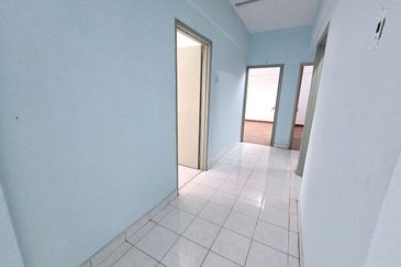 Dwi Mahkota Condominium