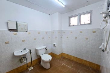 Dwi Mahkota Condominium