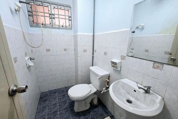 Dwi Mahkota Condominium