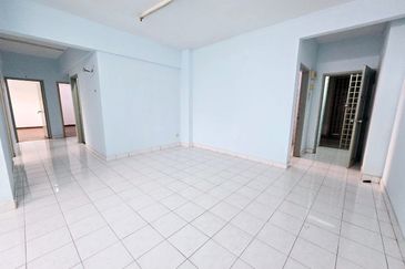 Dwi Mahkota Condominium