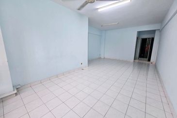 Dwi Mahkota Condominium