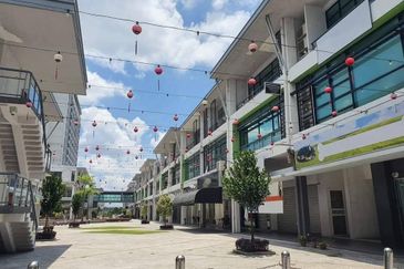 The LakeFront @ Southkey
