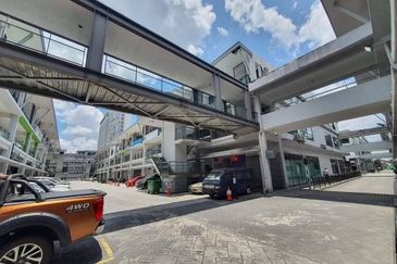 The LakeFront @ Southkey