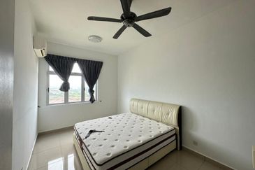 Meridin Bayvue Apartment