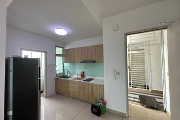 Meridin Bayvue Apartment