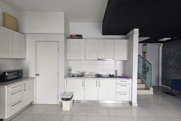 Dedaun Hijau (Greenfield Regency)